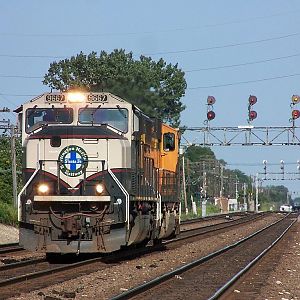 BN 9667 at Downers Grove