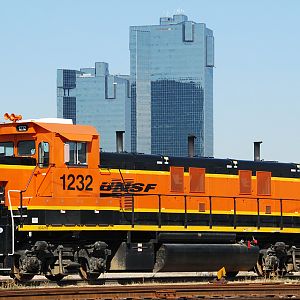 BNSF 1232 Moves Downtown