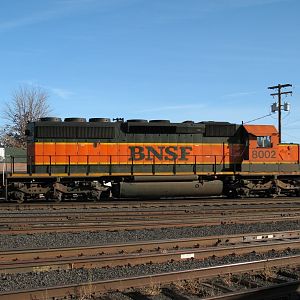 BNSF 8002