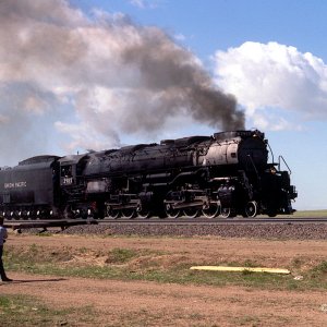 Union Pacific 3985 with white driver tires arrives at Speer, Wyoming - May 27, 1984