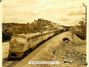 locomotive UP.JPG
