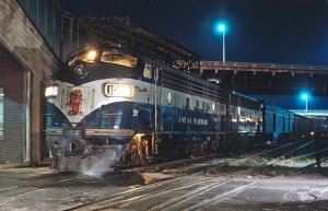GA_FP7_1003_with_Train_4,_The_Augusta_Local,_waiting_to_depart_from_the_Atlanta_Union_Station_...jpg