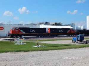 CN5733_062715.jpg