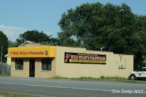 WildWillysFireworks_080215.jpg
