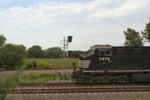 2 NS 7576 signal.jpg