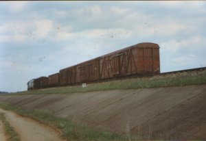 M62 1574 poss. Belarusian diesel Siemanovska Reservoir Poland 96-05 s3.JPG