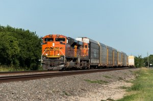 BNSF 8419 (Custom-Small).jpg