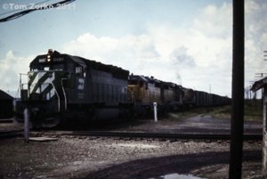 BN6487_1973.jpg