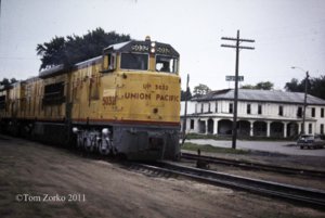 UP5032_1975.jpg