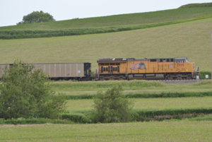 UP 2595_2_061119.JPG