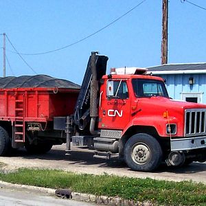CN hi-rail dump truck