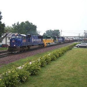 UP 2002, 1995, and 2001 head through Rochelle