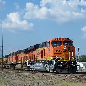 BNSF 7566