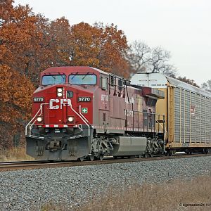 Ogden Dunes, IN CP #9770 ES44AC auto rack