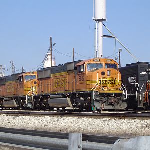 BNSF SD70MAC's Serviced At CN Yard