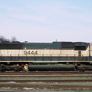 BNSF 9444