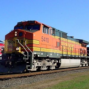 BNSF On UP In Texas