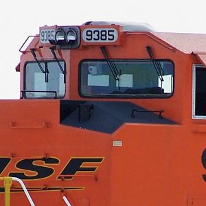 BNSF 9385