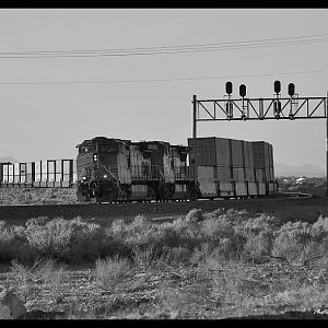 BNSF on the transcon near Helendale, Ca