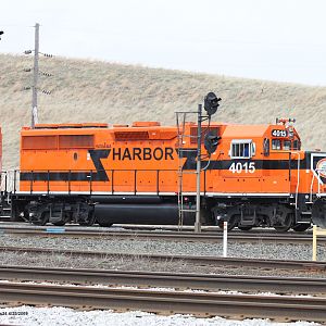 IHB EB train 126 At Burns Harbor, Indiana (coming into CP 487)