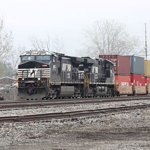 NS WB intermodal Porter, IN