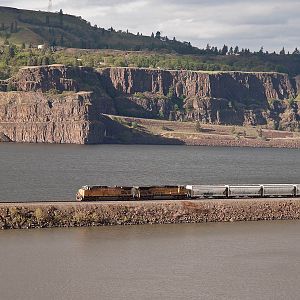 UP 6501 West in the Columbia Gorge