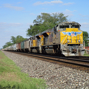 NS Mixed Freight with UP ACes