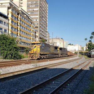 Ore train in Barra Mansa