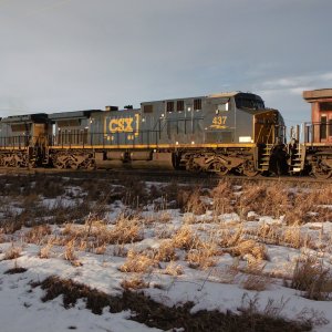 CSX 437 AC4400CW