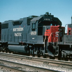 EMD GP38