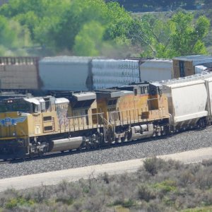 EMD SD70ACE