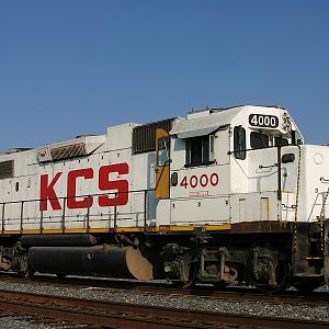 KCS 4000 at Wylie yard