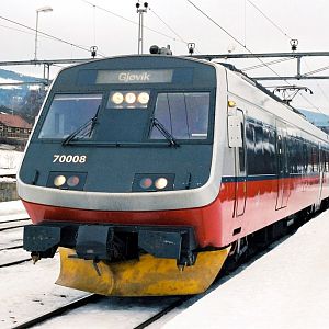 BM 70 008 on Jaren station