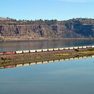 Columbia River Gorge Reflection Shot!