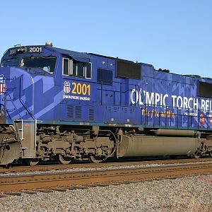 UP 2001 Olympic Torch Blue SD70M - 1