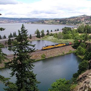 Westbound in the Gorge