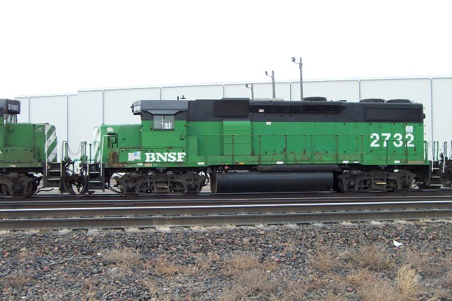 A Cascade Green GP39-2