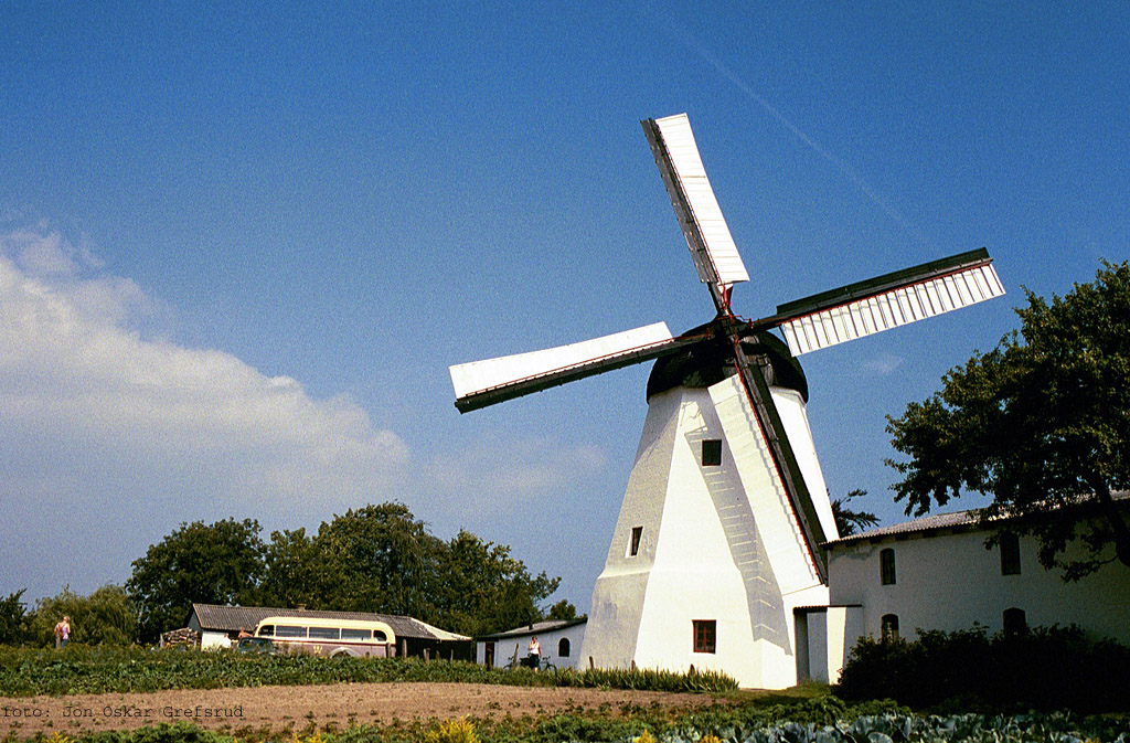 A windmill, old style