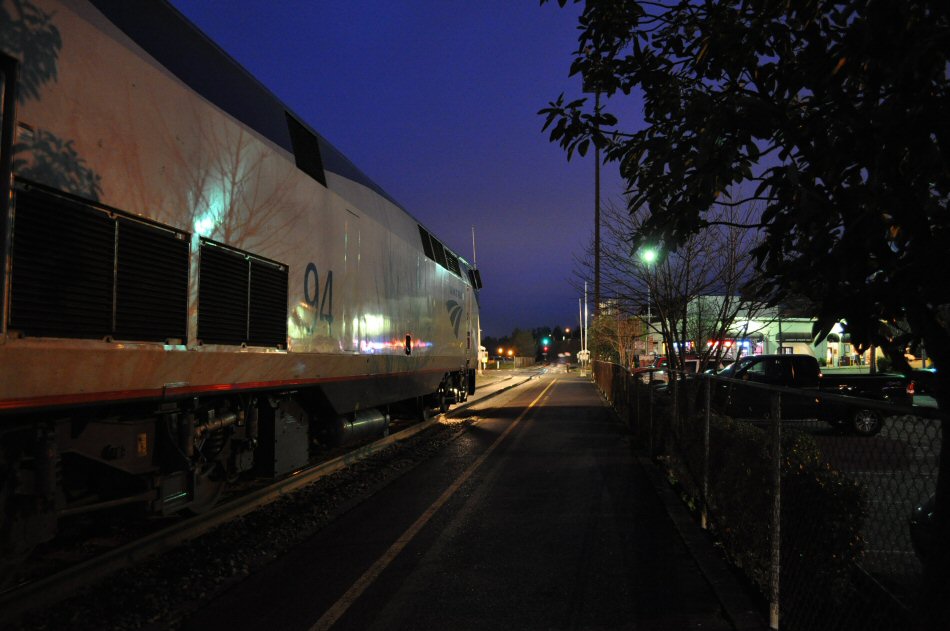 Amtrak 1008 ready to highball Edmonds, WA