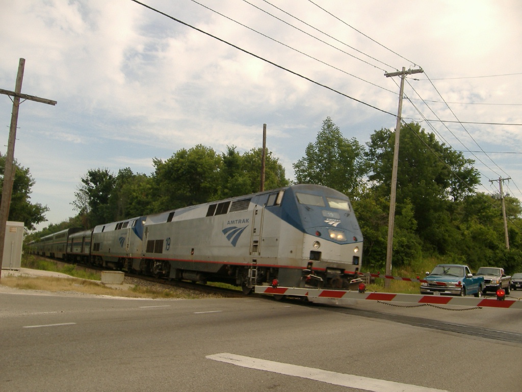Amtrak 19