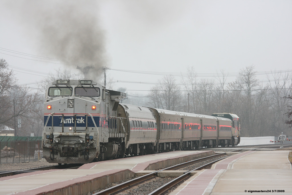 Amtrak 353 heads west as it pulls out of Niles