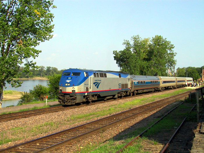 Amtrak at Washington, Mo.