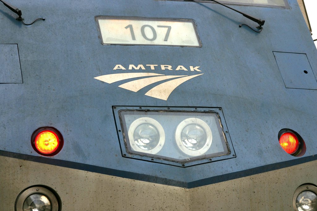 Amtrak P42 nose