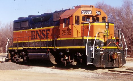 BNSF 2589