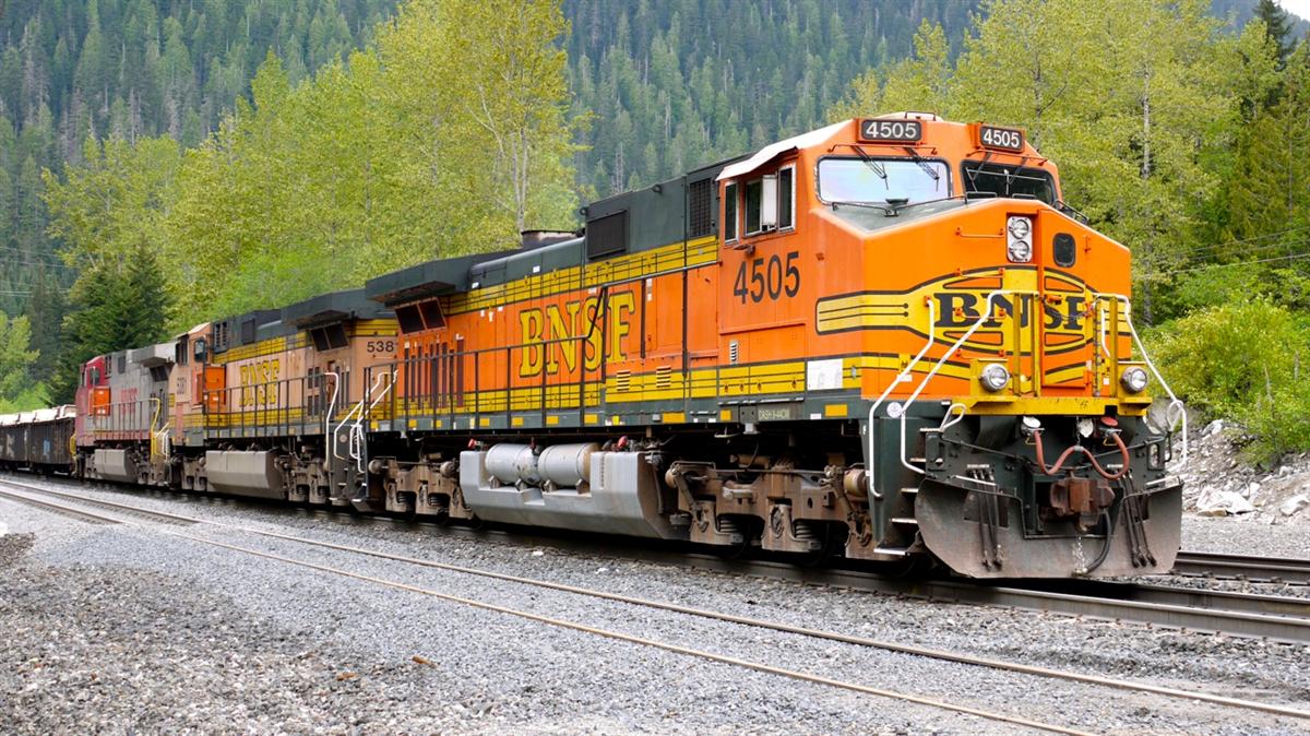 BNSF 4505 Eastbound at Scenic, WA