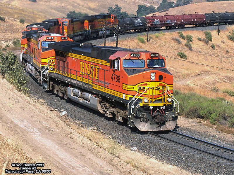 BNSF 4788 east at tunnel 2