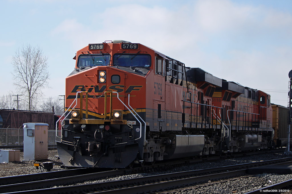 BNSF 5769 leads heading out of Elkhart east.