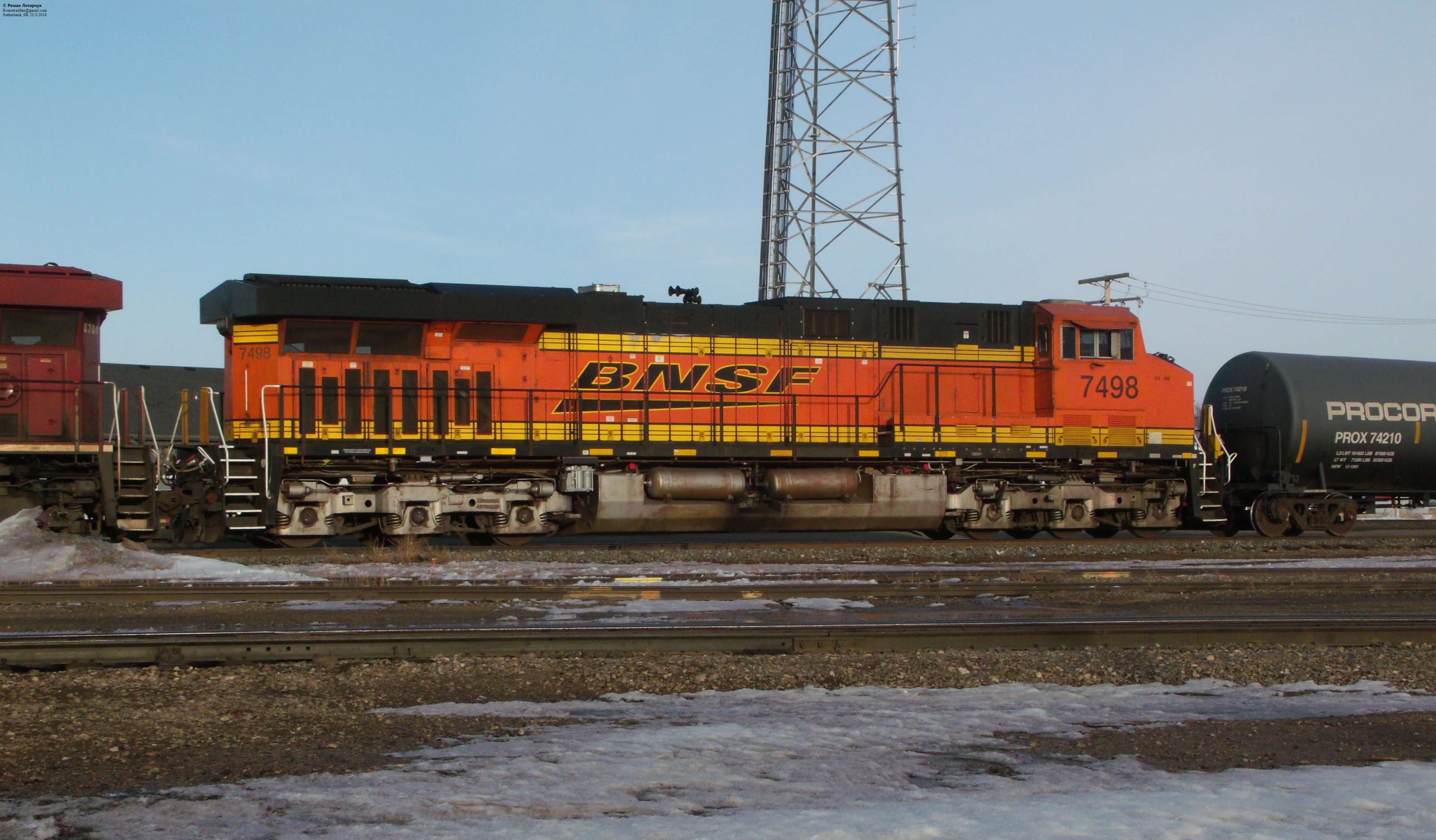 BNSF 7498 ES44C4