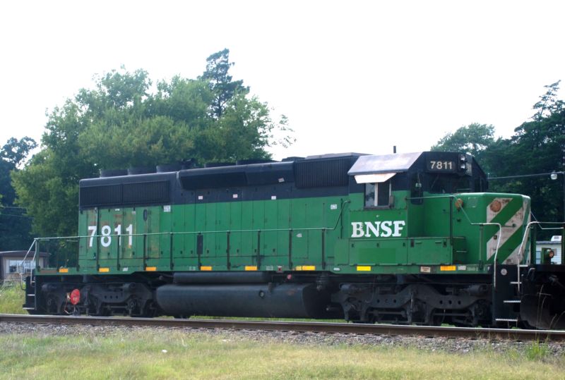 BNSF 7811 SD40-2