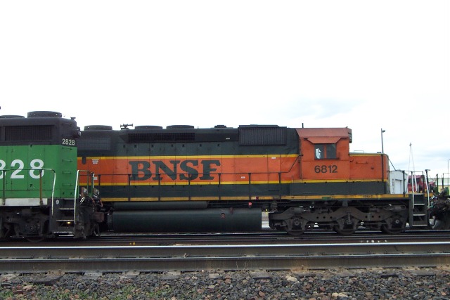 BNSF SD40-2 #6812